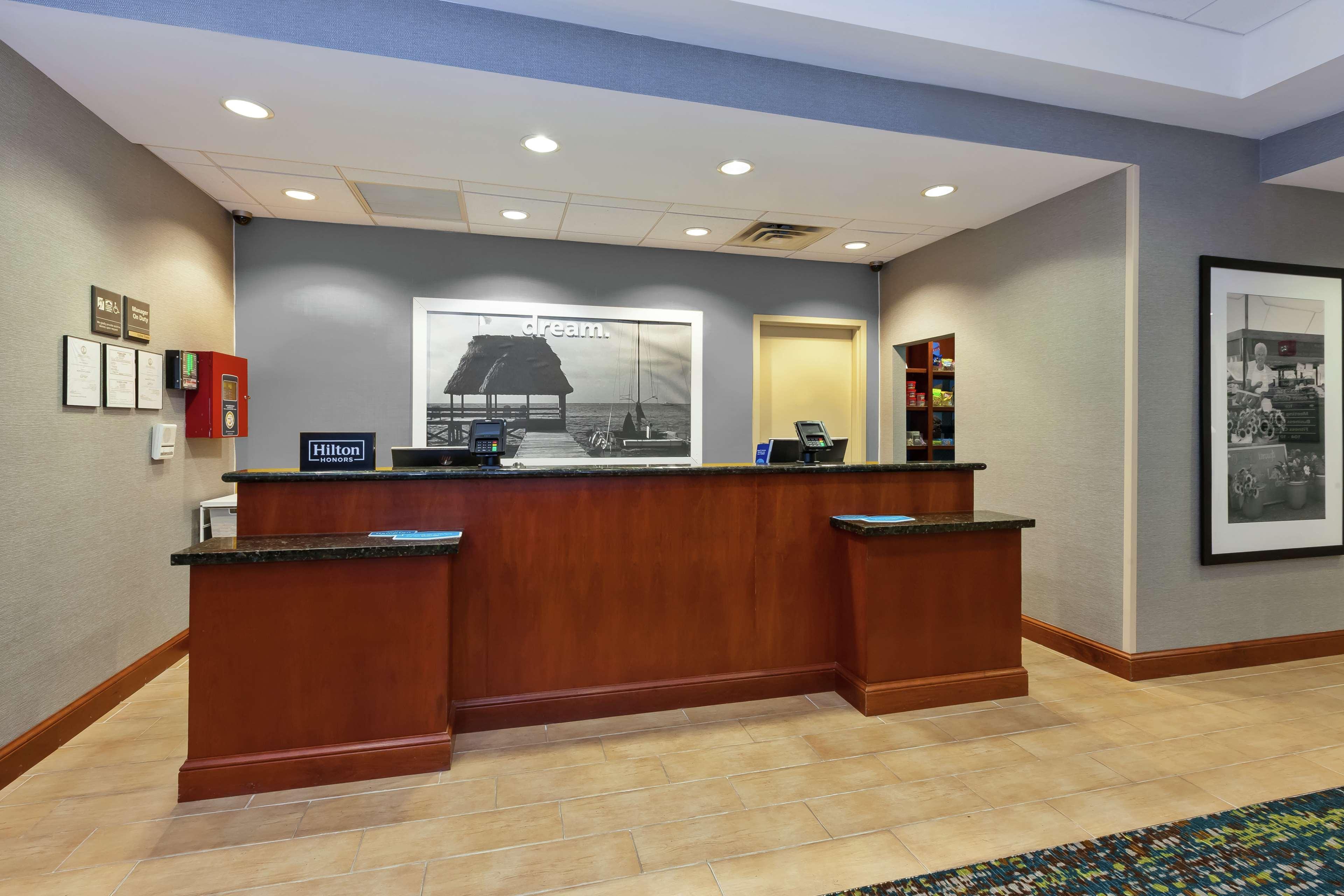 Hampton Inn & Suites Exmore - Eastern Shore Экстерьер фото
