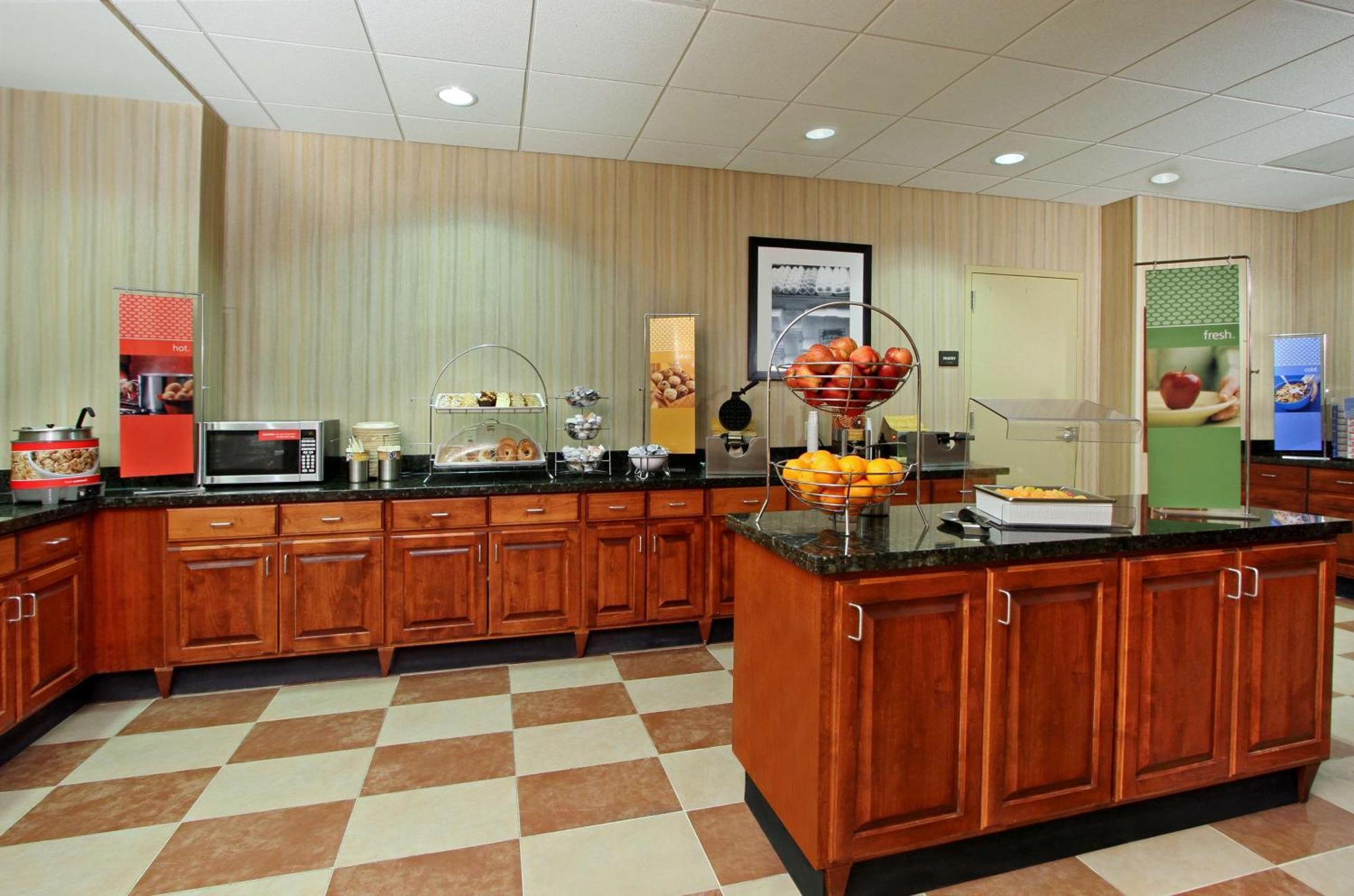 Hampton Inn & Suites Exmore - Eastern Shore Экстерьер фото